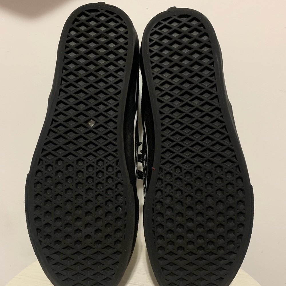 Vans - Picture 6 of 6